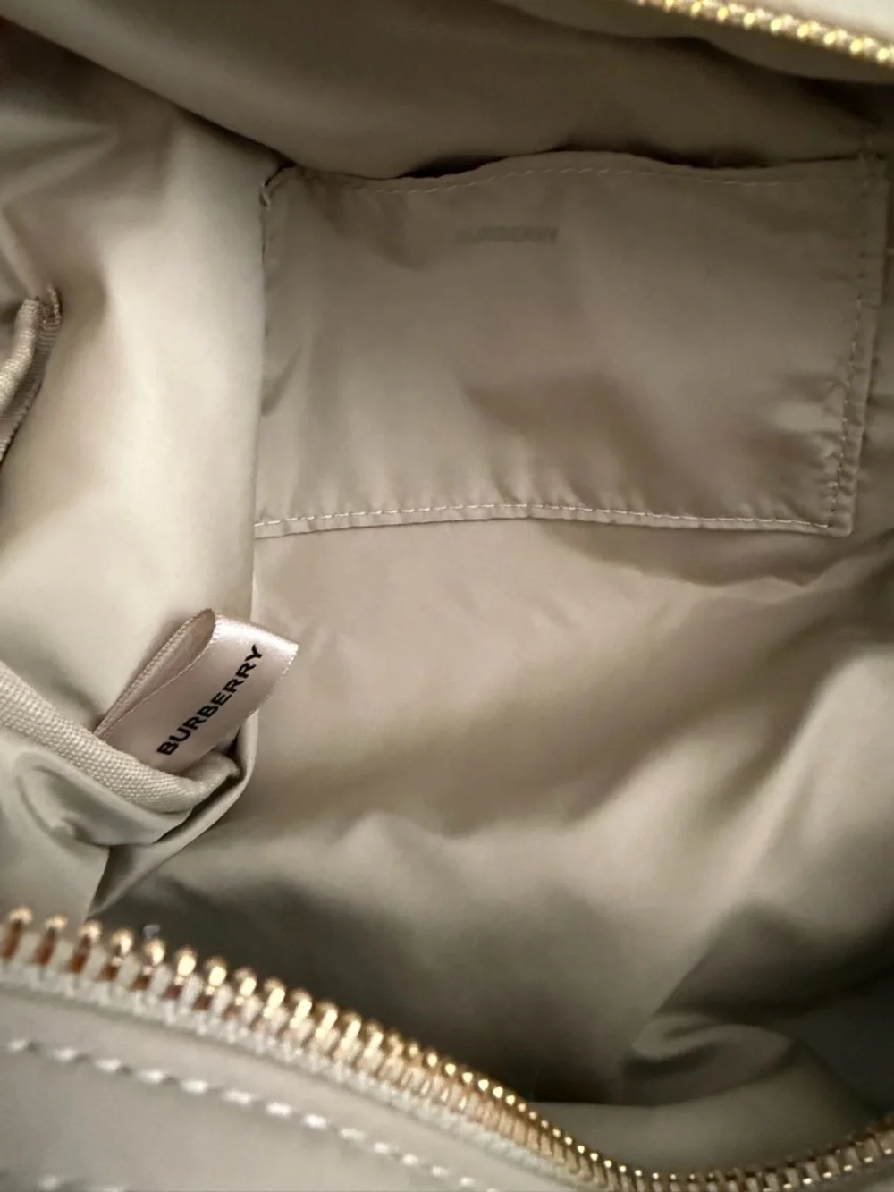 Burberry GWP Sage Green Travel Toiletry Bag Makeup Bag Pouch New